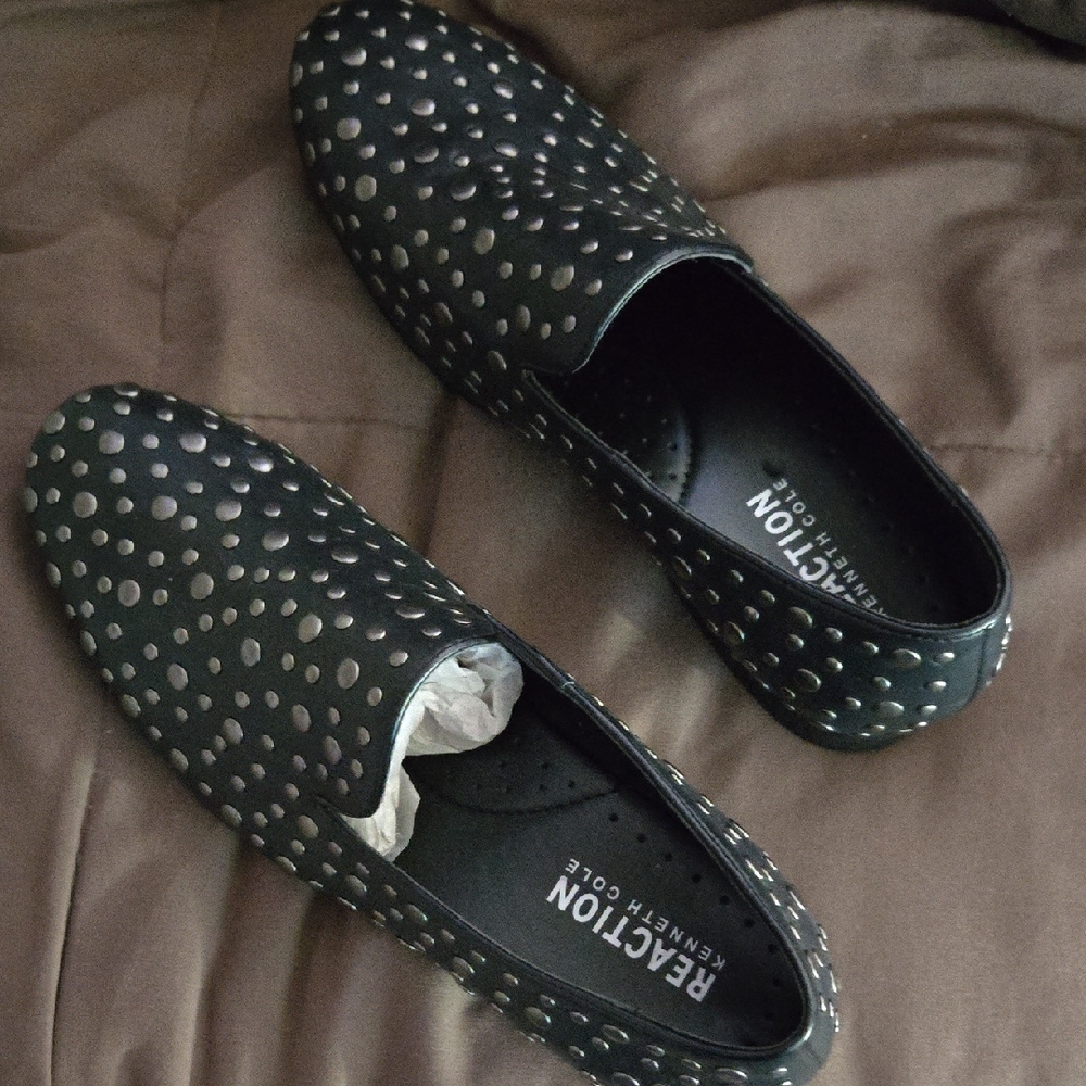 Kenneth Cole Reaction Men's Black Slip-On Shoes with Silver Accents